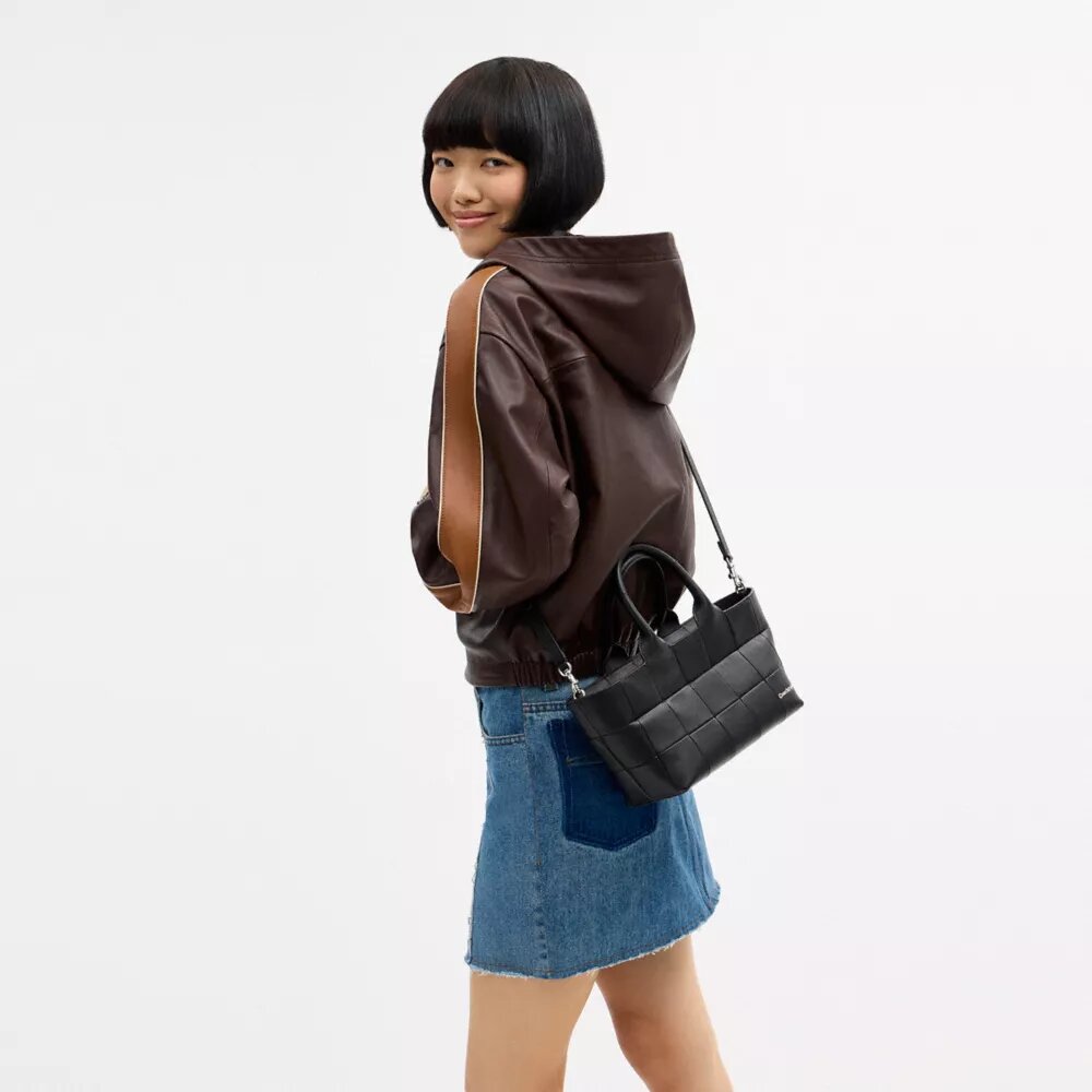 Alter/Ego liten tote-vesker