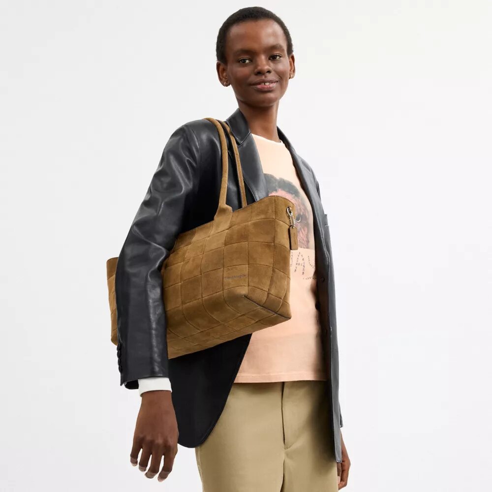 Alter/Ego stor tote-vesker