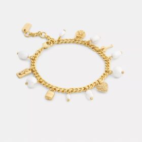 Armbånd med perle- og hjerteanheng