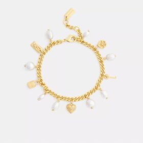 Armbånd med perle- og hjerteanheng