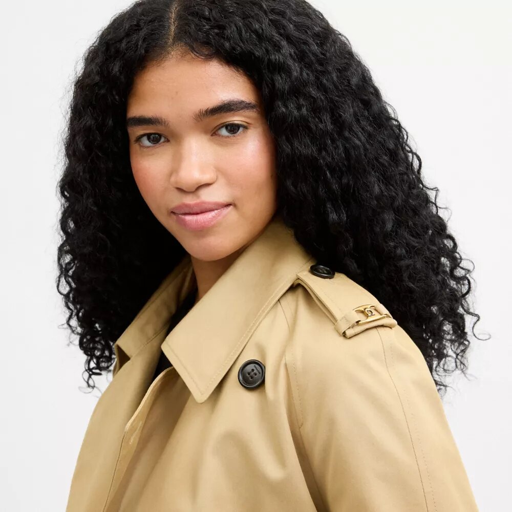 Avslappet trenchcoat