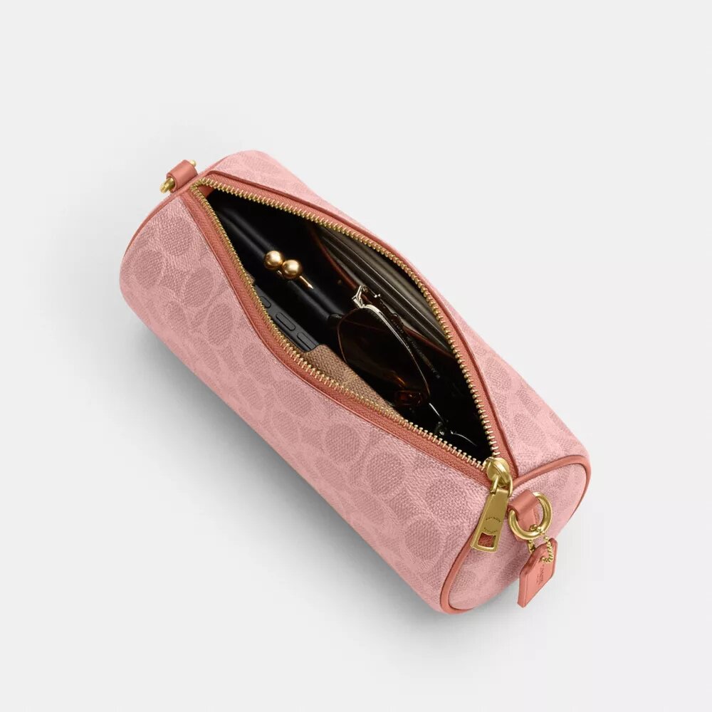 Barrel Bag i Signature Canvas