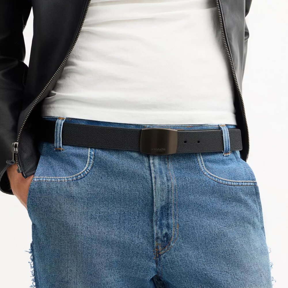 Belt i eske med plakett og selespenne, kan kuttes til ønsket lengde og er vendbart, 38 mm