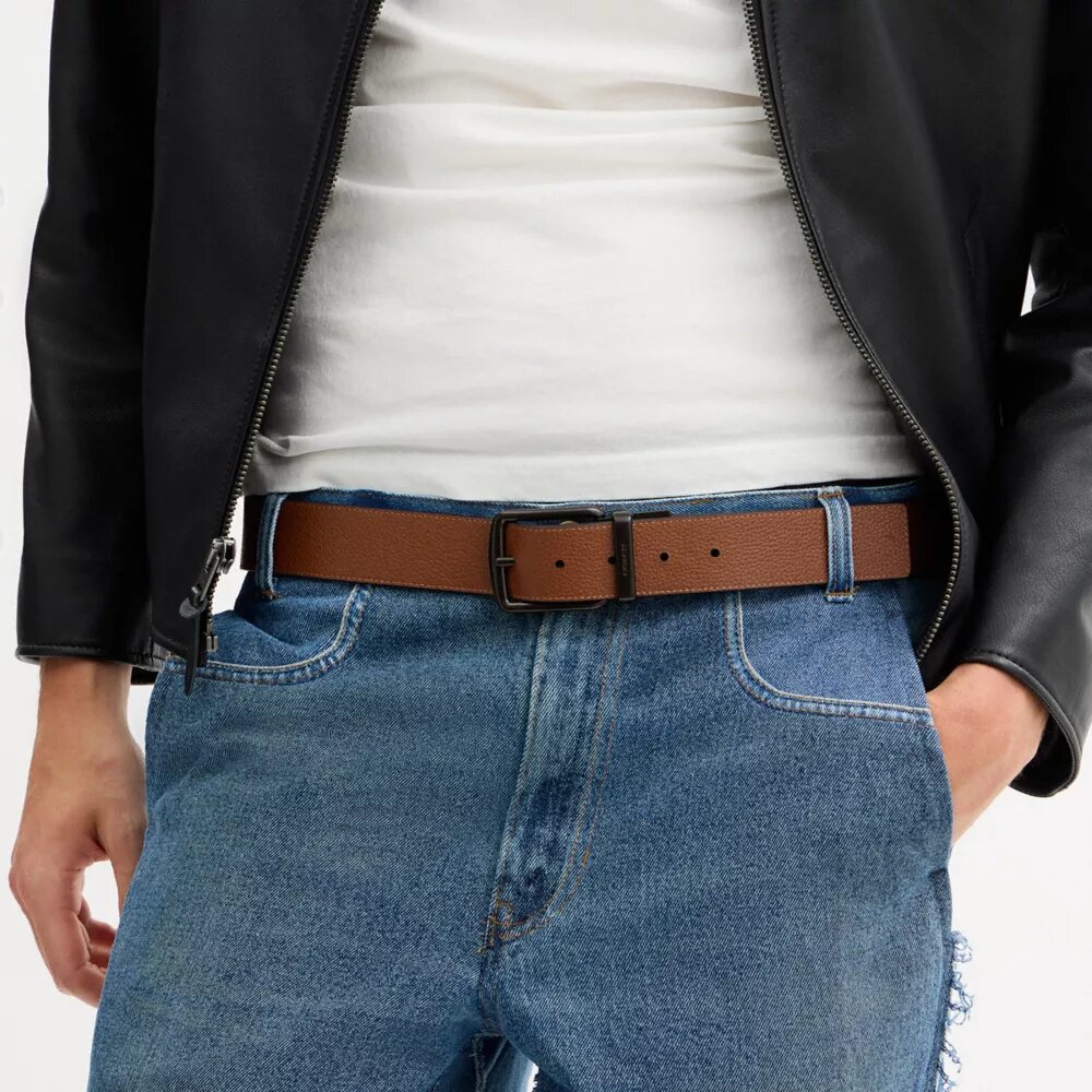Belt i eske med plakett og selespenne, kan kuttes til ønsket lengde og er vendbart, 38 mm