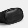 Bleecker-bucketveske i shearling