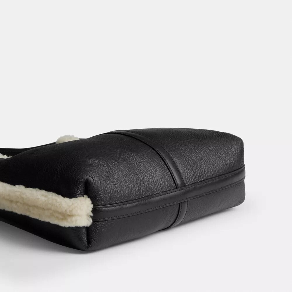 Brooklyn skulderveske 28 i shearling