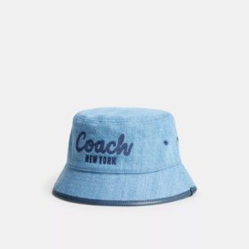 Bucket-hatt i denim med brodert Coach-skrift