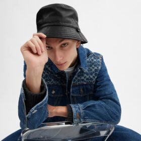 Bucket-hatt i skinn