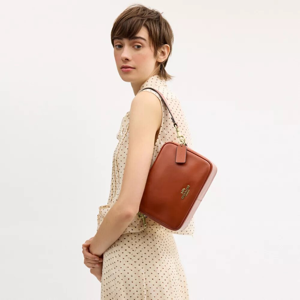 Carey-crossbody-veske