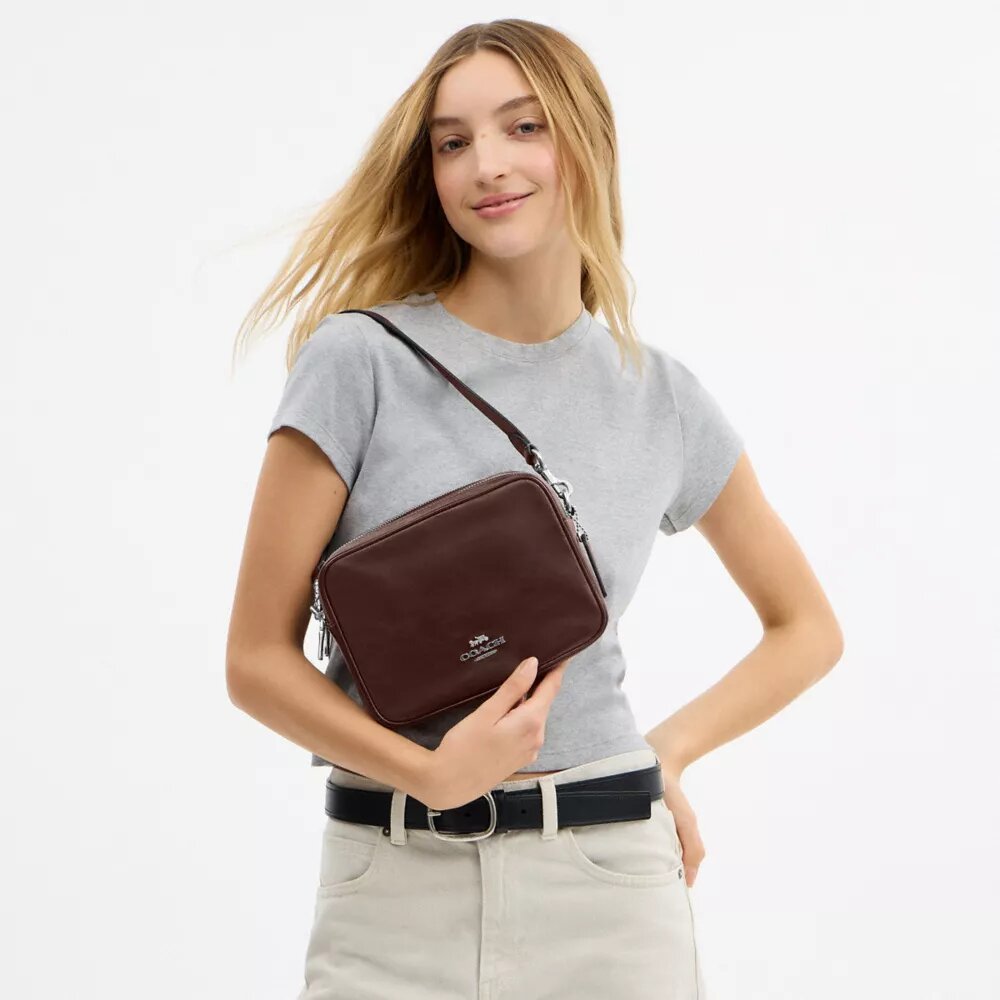 Carey-crossbody-veske