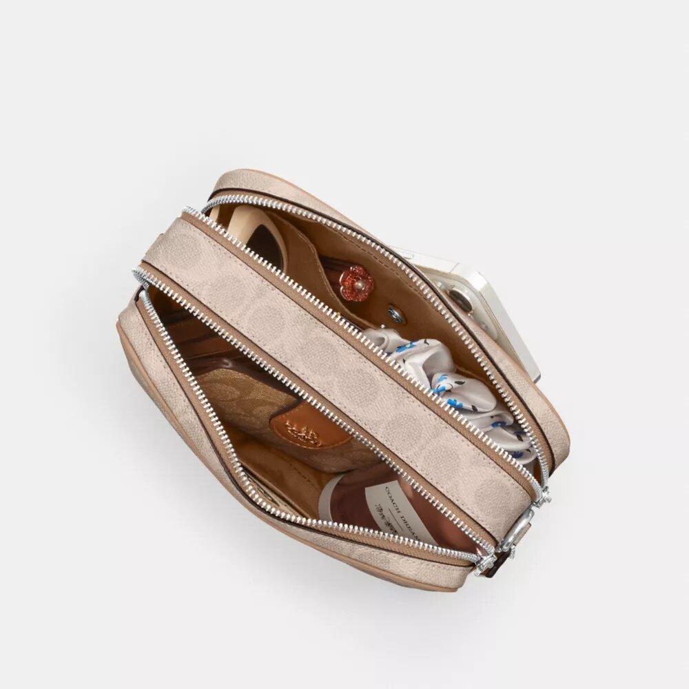 Carey-crossbody-veske i Signature Canvas