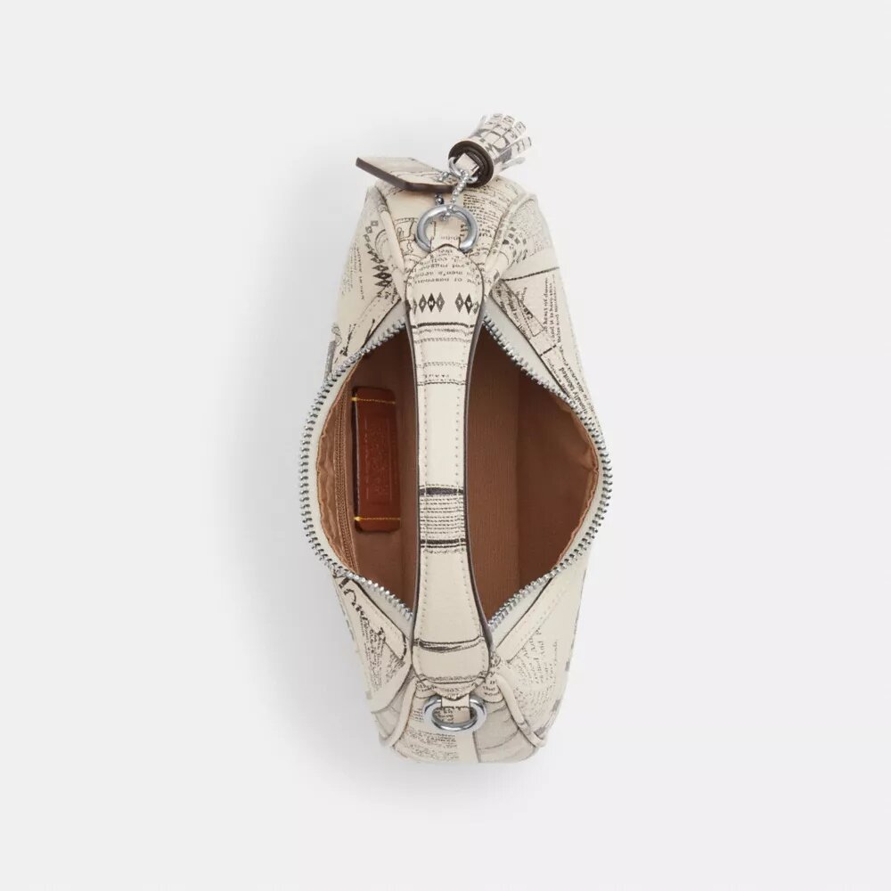 Carmen Mini-crossbody-veske med avisprint