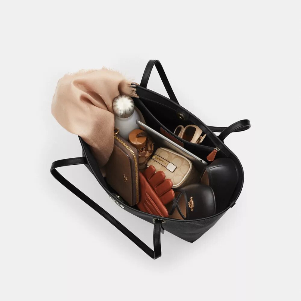 City-tote i Signature Canvas