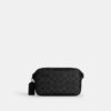 Colton Crossbody Bag 19 i Signature Canvas