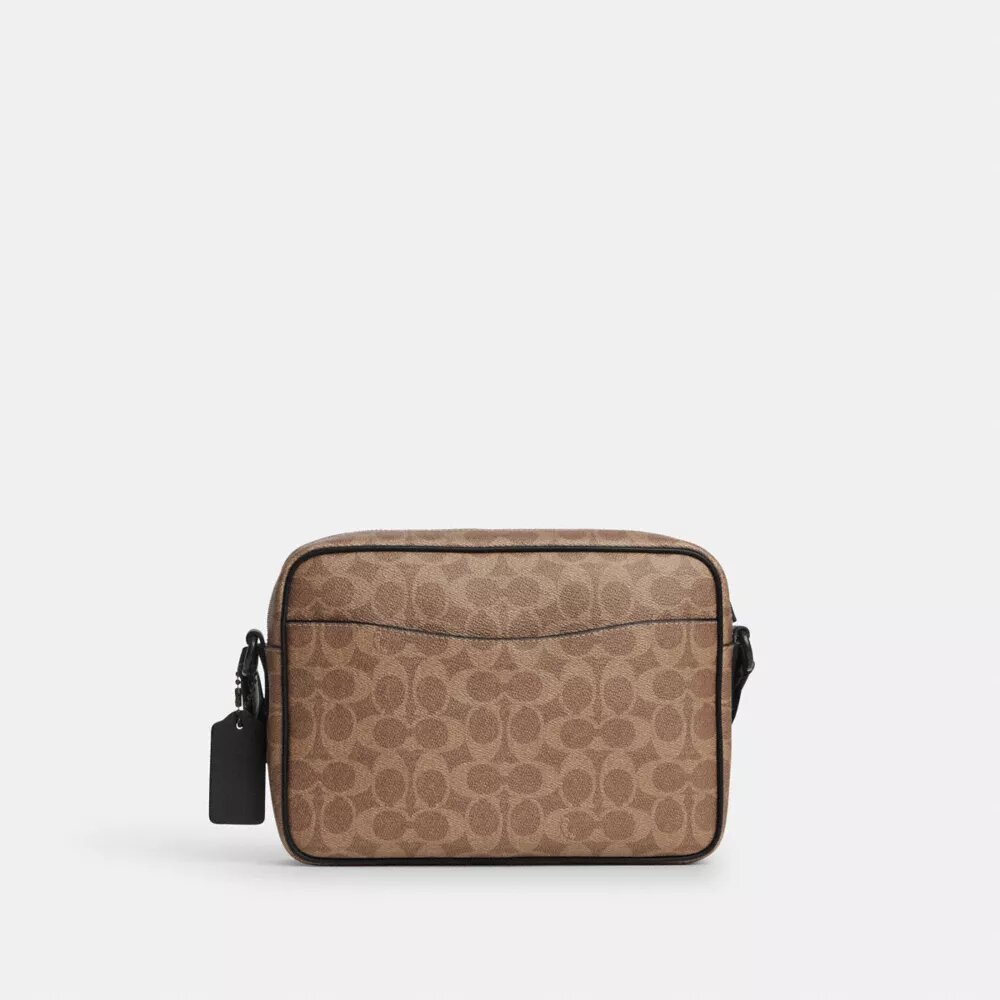 Colton Crossbody Bag 25 i Signature Canvas