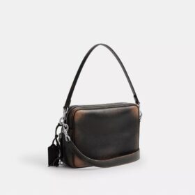 Dakota-crossbody-veske i «Loved Leather»