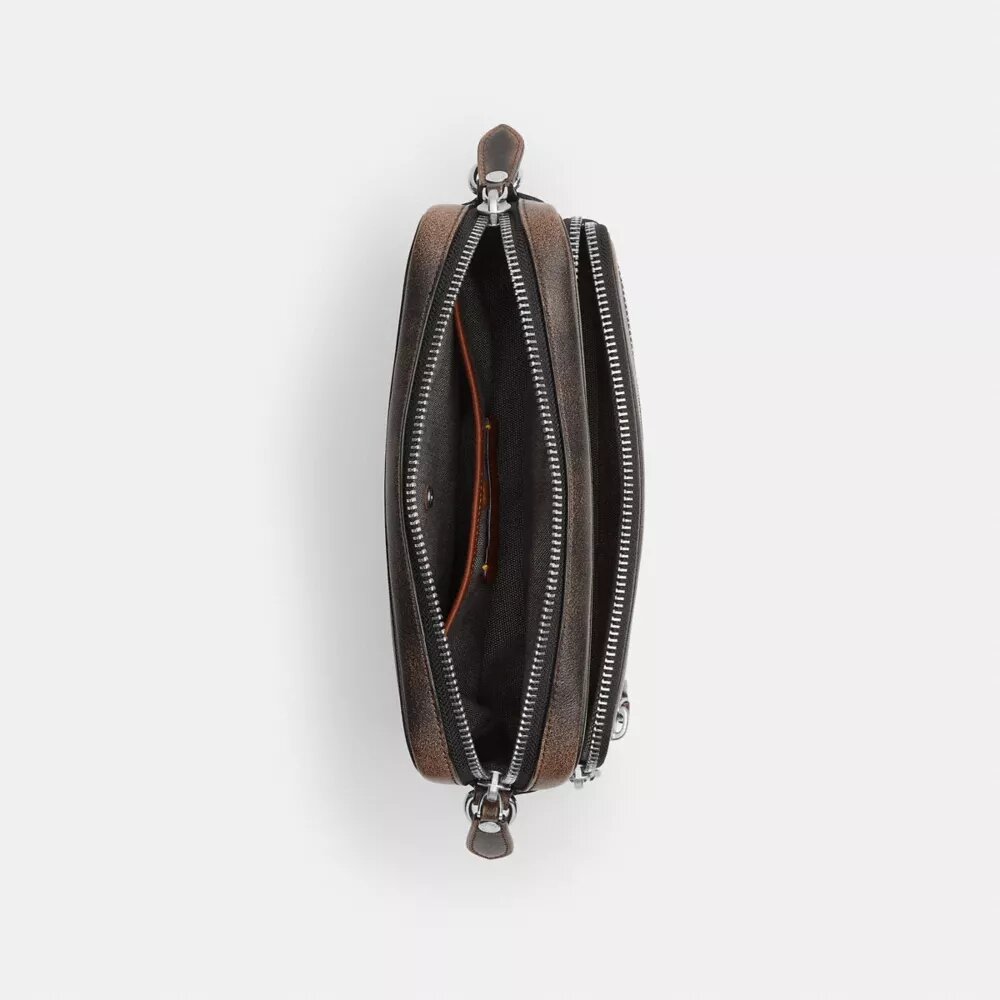 Dakota-crossbody-veske i «Loved Leather»
