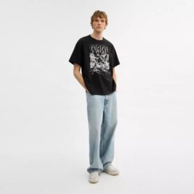 Dinosaur City avslappet T-shirt i økologisk bomull