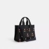 Disney X Coach Cargo Tote-vesker 26 med Mikke Mus i regenerativt bomullslerret