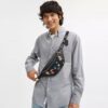 Disney X Coach Charter Midjeveske 7 med klistremerke-trykk