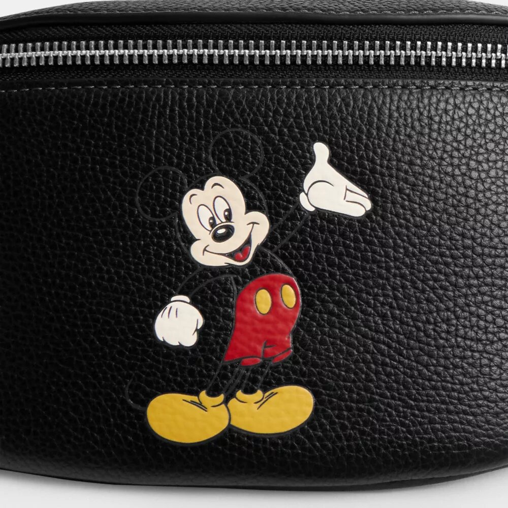 Disney X Coach Charter midjeveske 7 med Mikke Mus