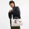 Disney X Coach Compass Bag 35 med Mikke Mus