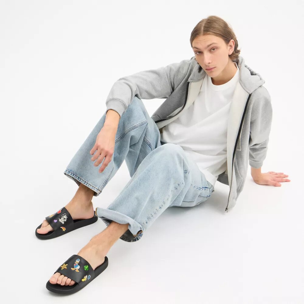 Disney X Coach-slides med klistremerketrykk