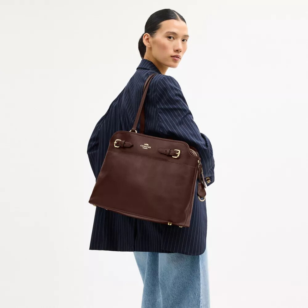 Easton-tote-vesker
