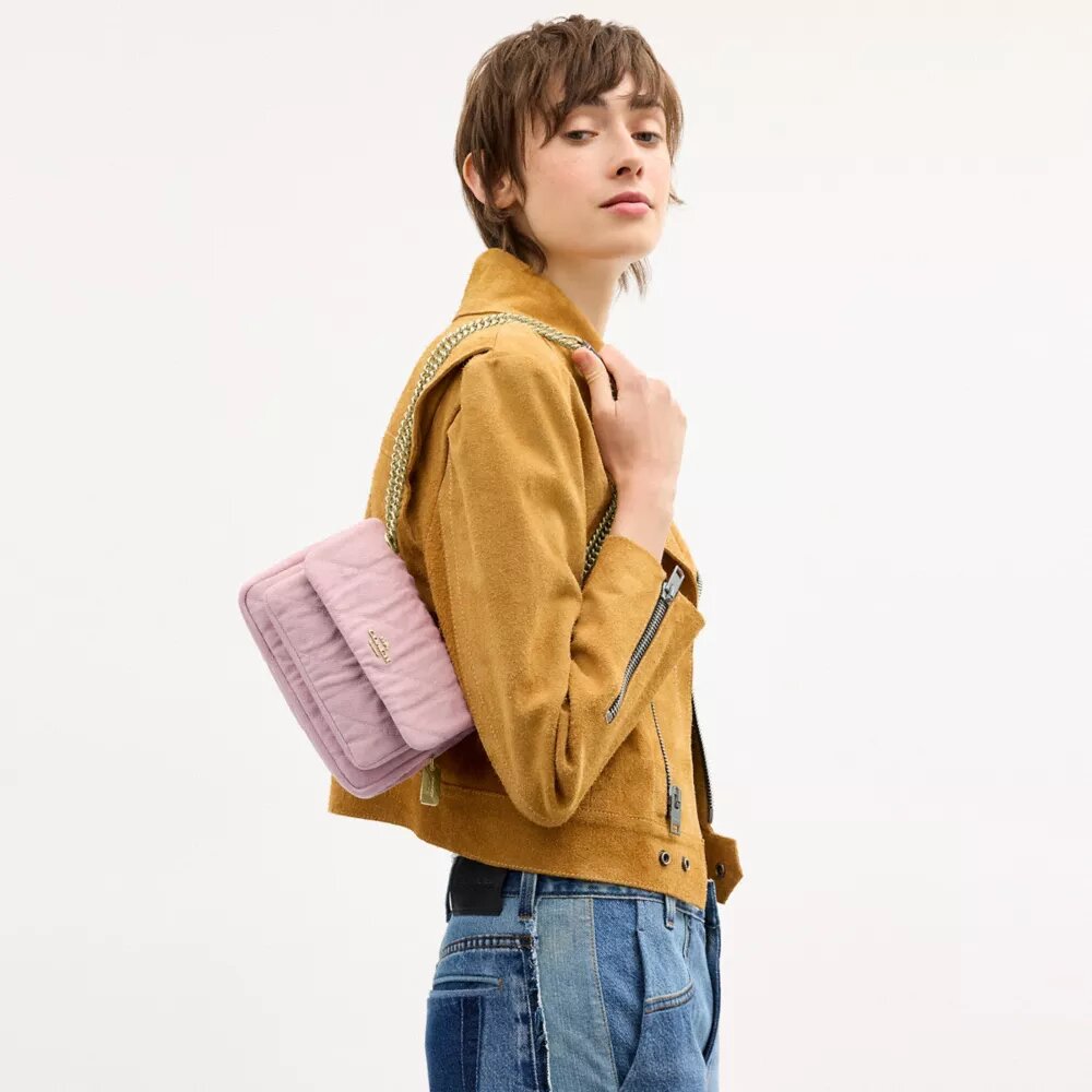 Elodie crossbody-veske 18 i «Loved Denim» med vattering