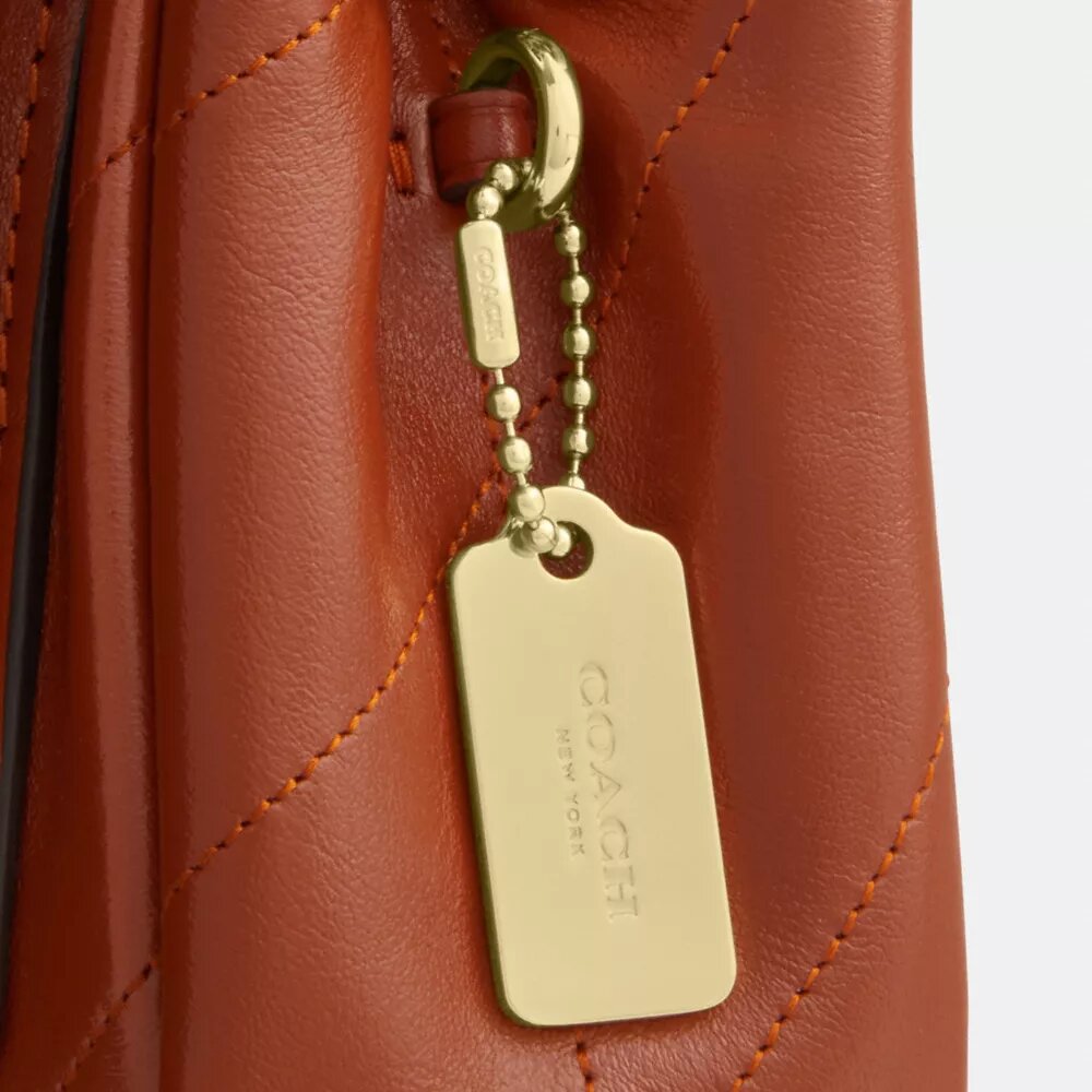 Elodie Crossbody-veske 18 med vattering