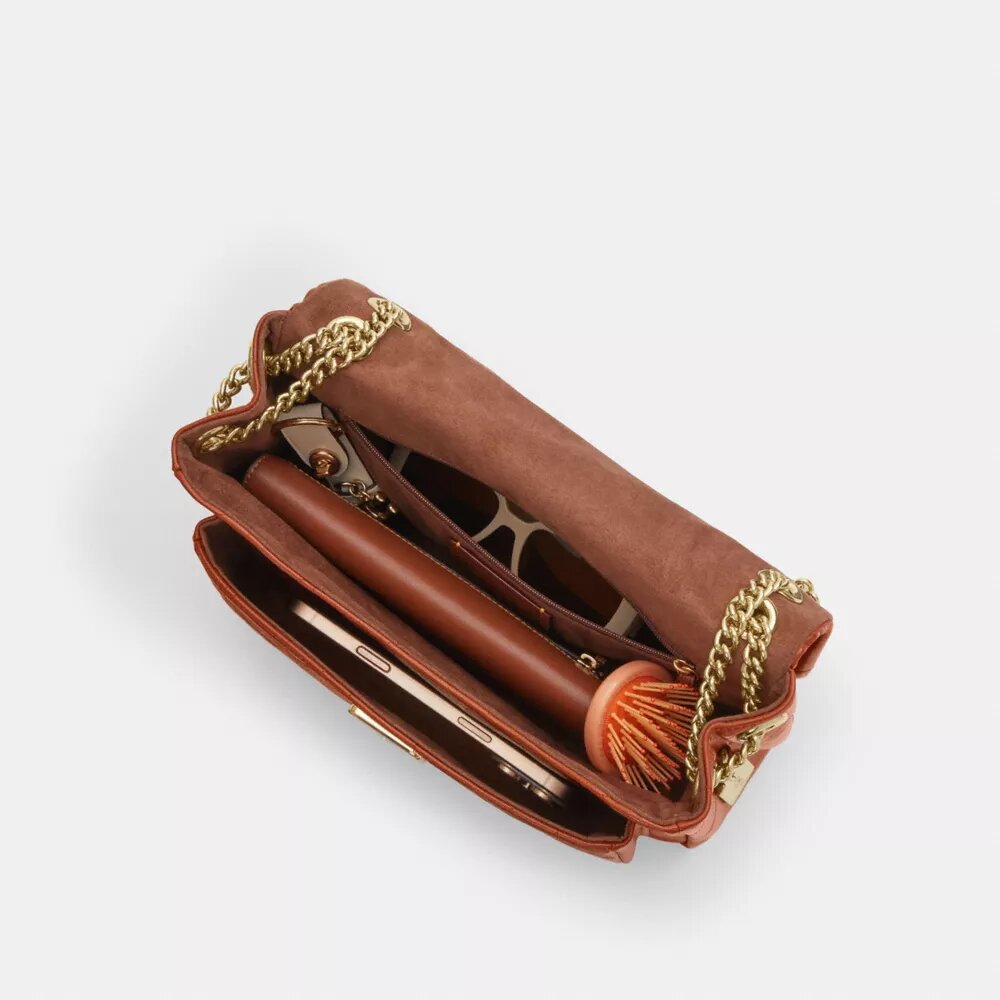 Elodie-crossbody-veske med vattering