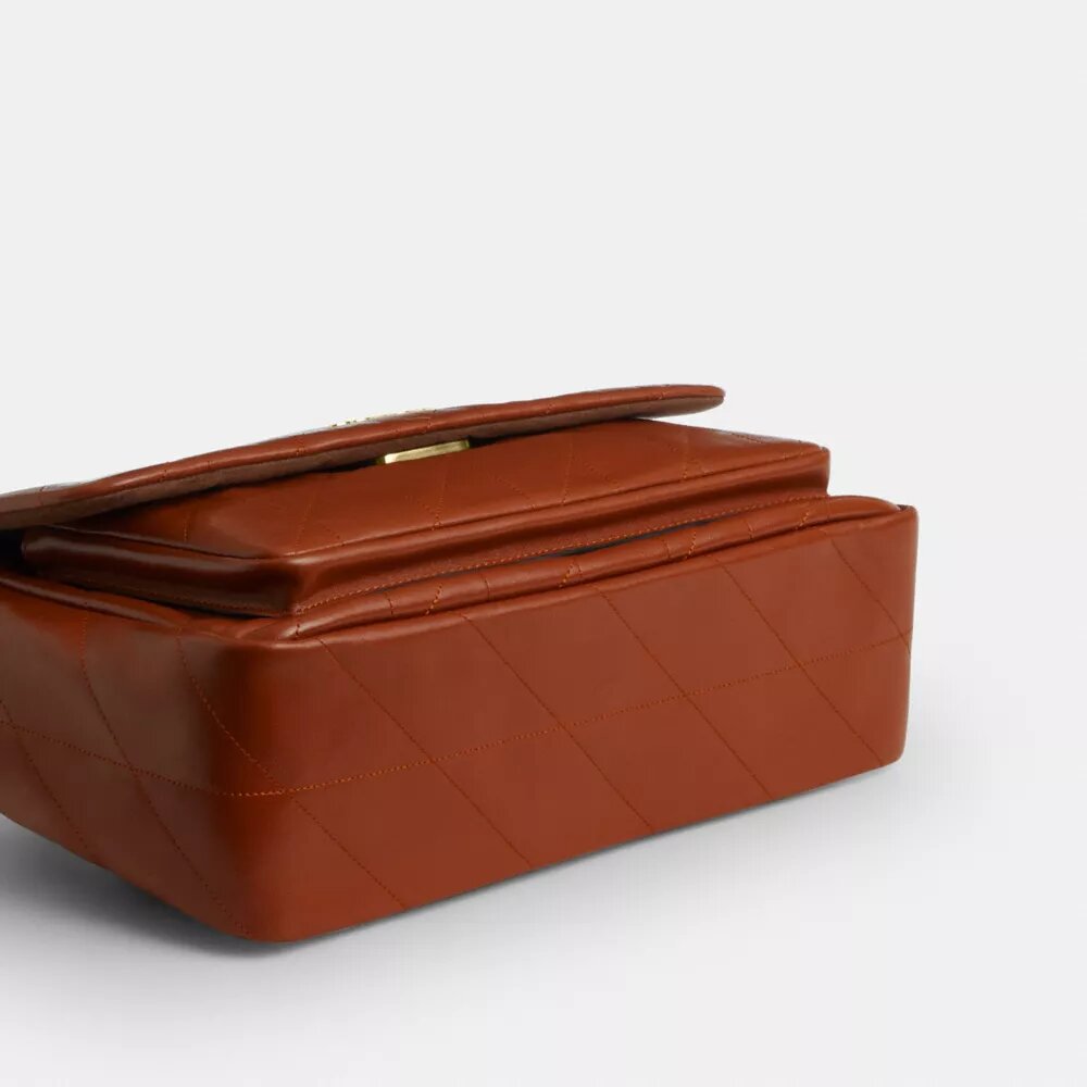 Elodie-crossbody-veske med vattering