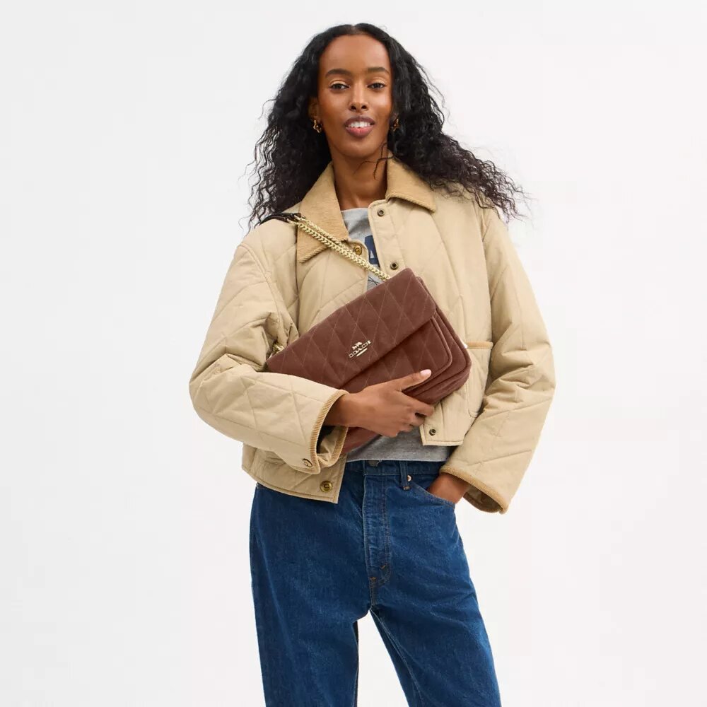 Elodie-crossbody-veske med vattering