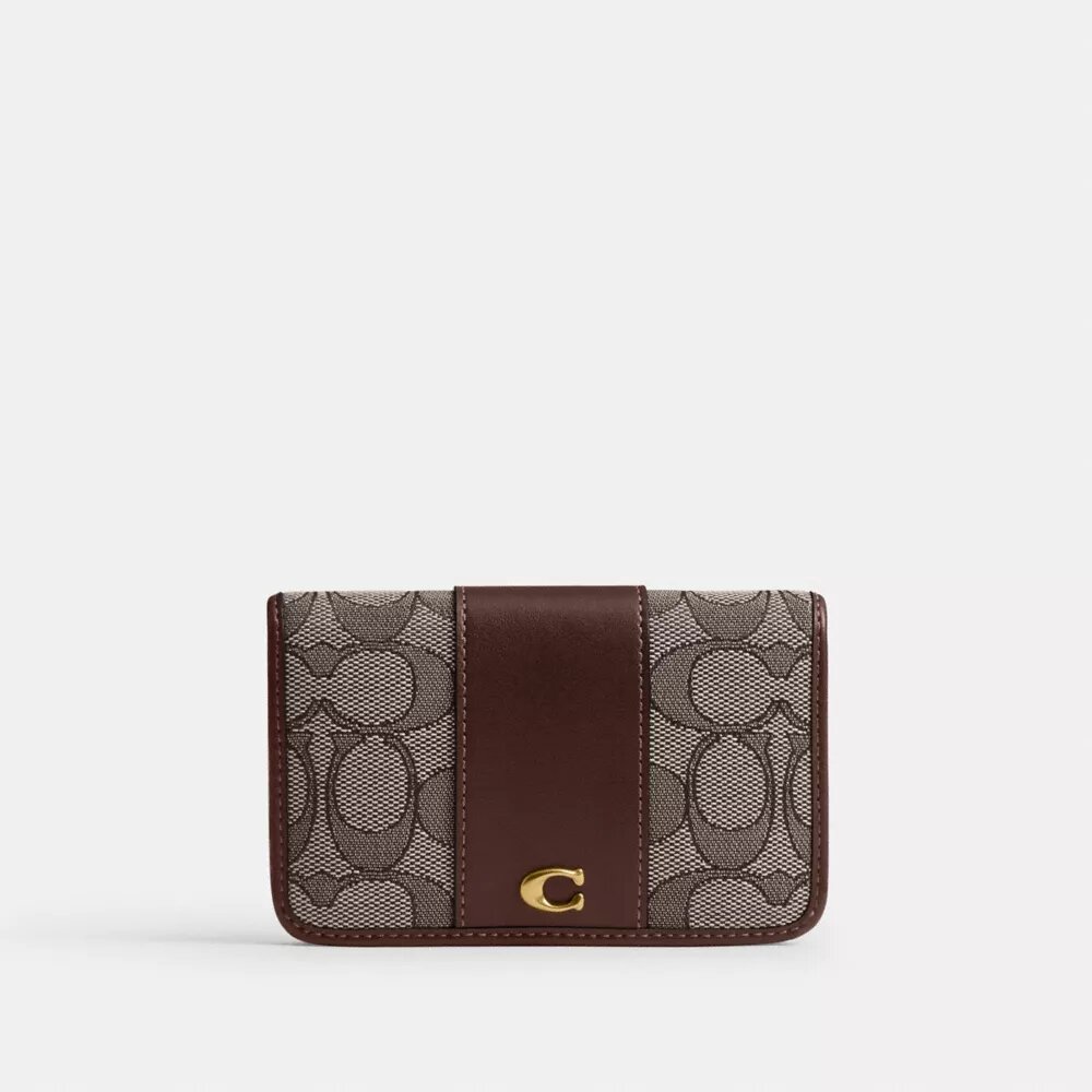 Essential Slim-kortetui i signatur-jacquard