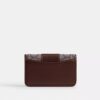 Essential Slim-kortetui i signatur-jacquard