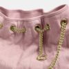 Evelyn skulderveske i «Loved Denim» med vattert overflate og anheng