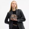 Faye Miniveske i signaturjacquard med blomsterbroderi