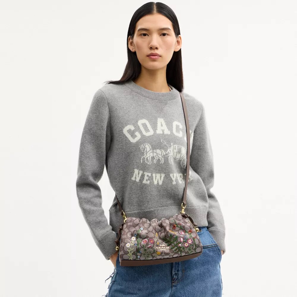 Faye-skulderveske i signatur-jacquard med blomsterbroderi
