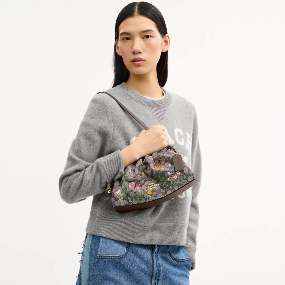Faye-skulderveske i signatur-jacquard med blomsterbroderi