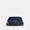 Graham-crossbody-veske med kryssrem i karakteristisk kamuflasjeprint