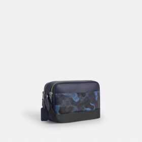 Graham-crossbody-veske med kryssrem i karakteristisk kamuflasjeprint