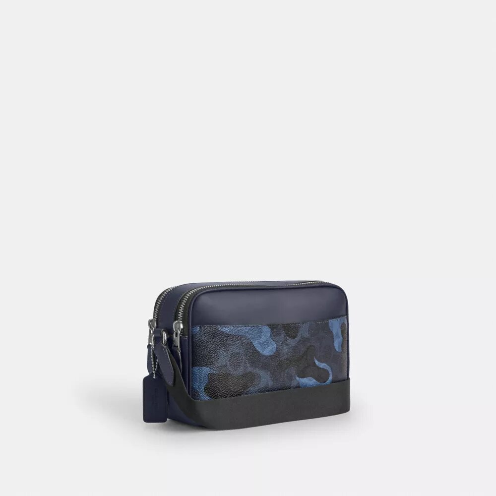 Graham-crossbody-veske med kryssrem i karakteristisk kamuflasjeprint