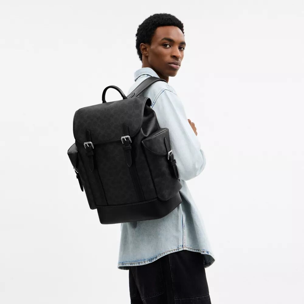 Hitch-ryggsekk i Signature Canvas