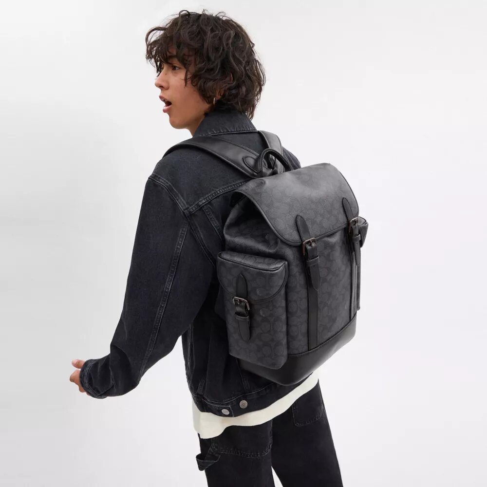 Hitch-ryggsekk i Signature Canvas
