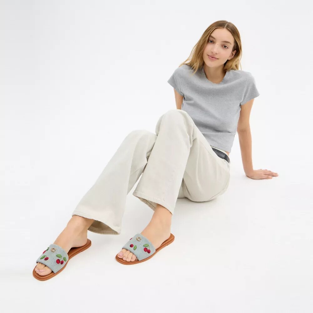 Holly-sandaler med kirsebær