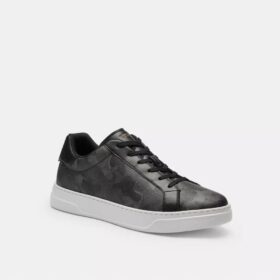 Høye sneakers i vårt karakteristiske camo-mønster