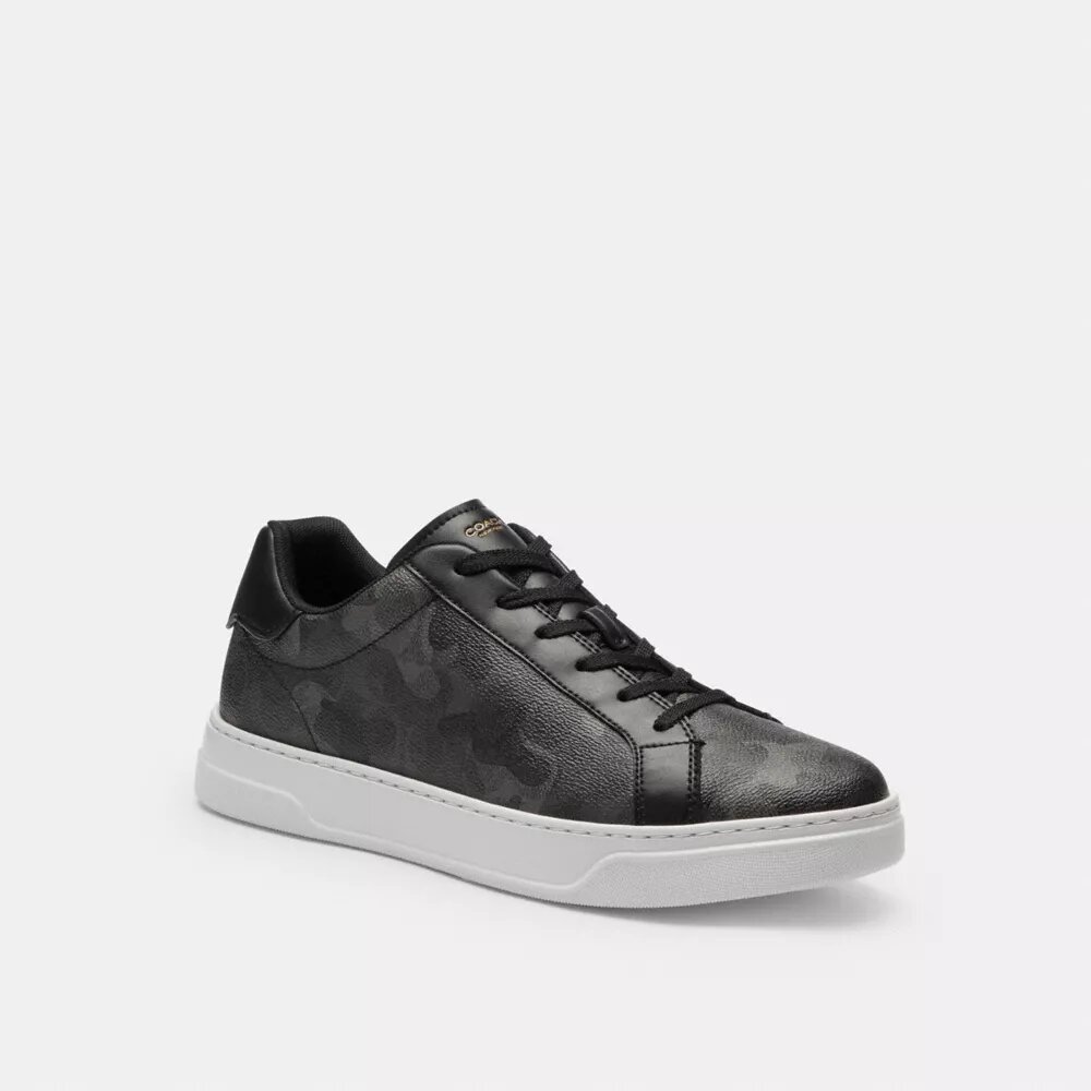 Høye sneakers i vårt karakteristiske camo-mønster