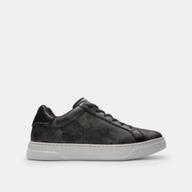 Høye sneakers i vårt karakteristiske camo-mønster