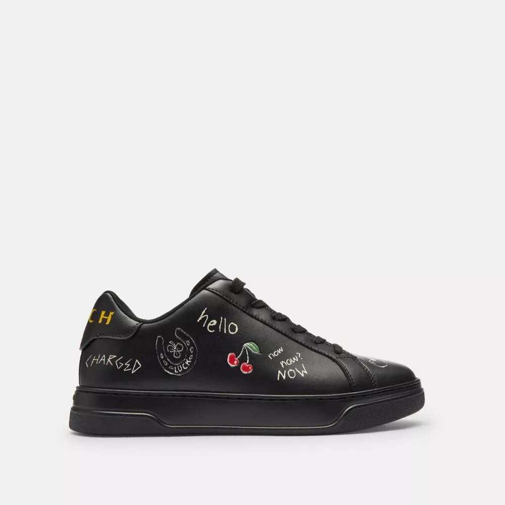 Høye sneakers med skisse-trykk