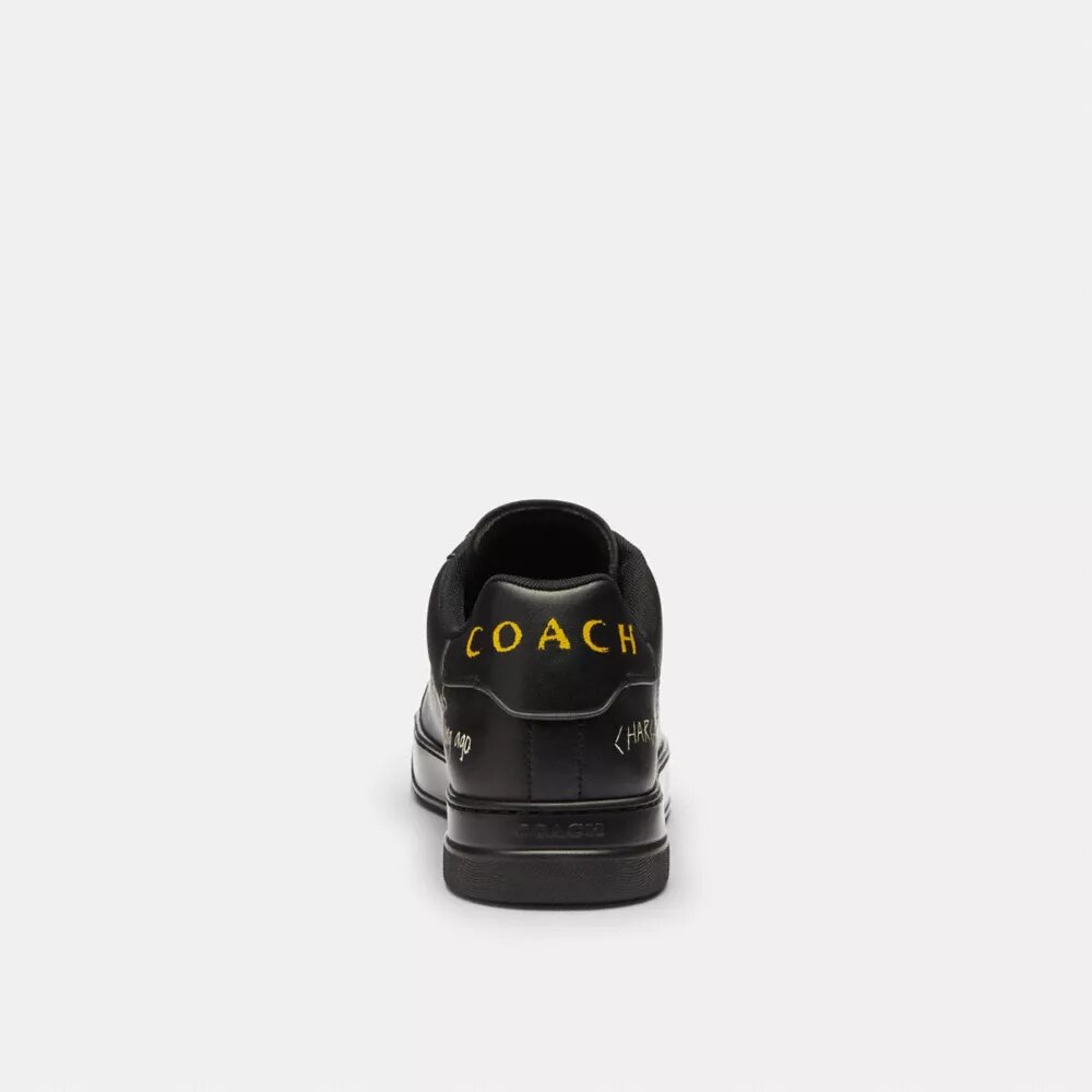 Høye sneakers med skisse-trykk